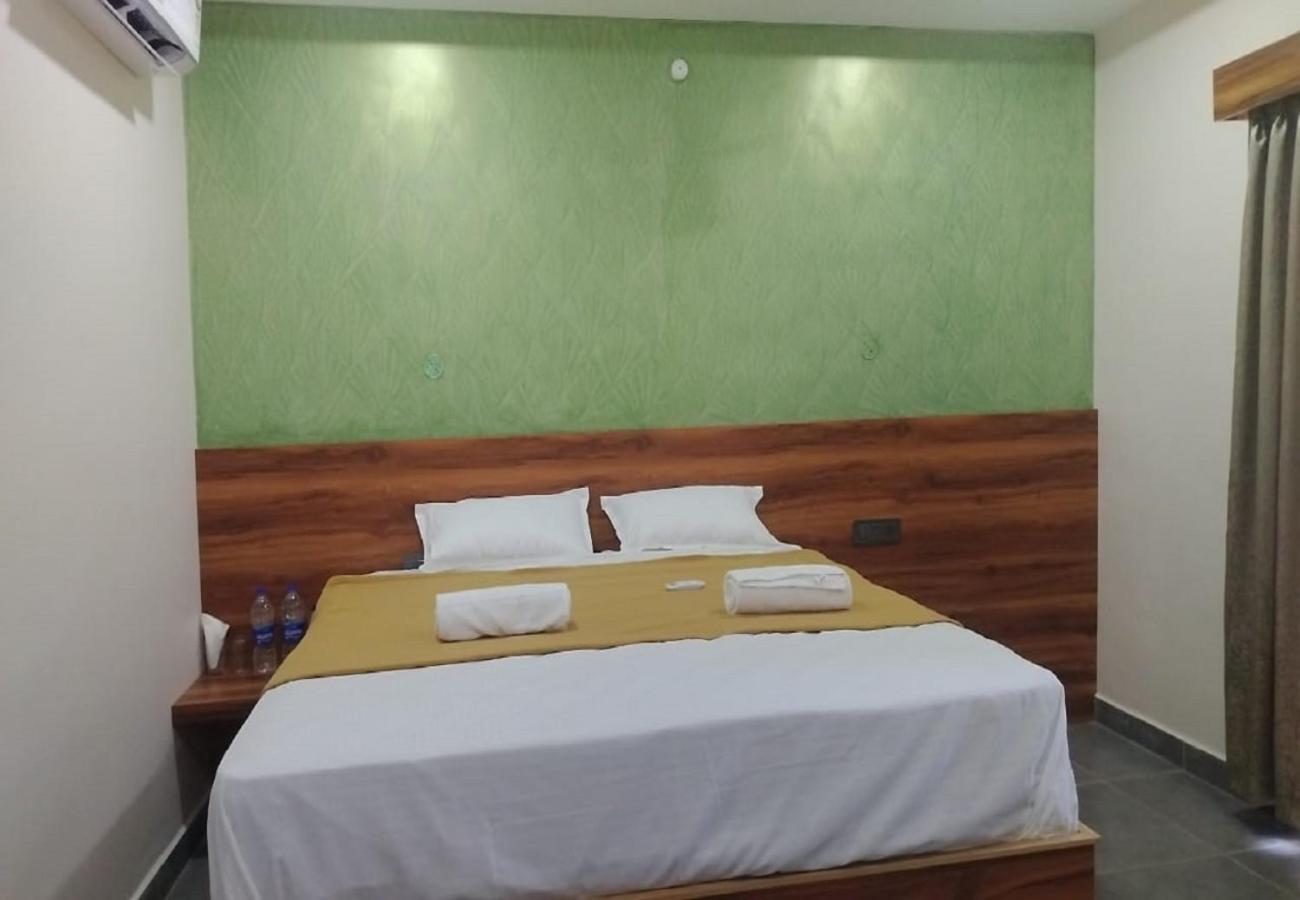 Trigon Retreat Hotel Purnankuppam ภายนอก รูปภาพ